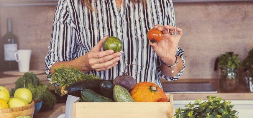 frutas-y-verduras-en-la-cocina-1024x600