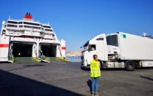 camion-en-puerto