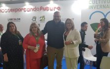visita-alcaldesa-Expolevante-900x438