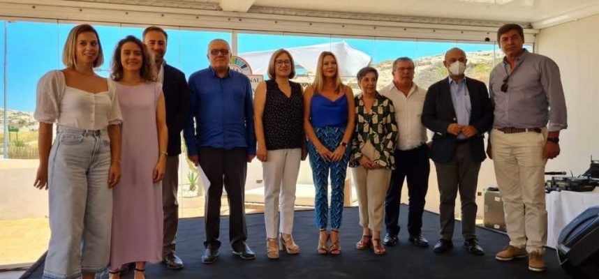 foto-familia-cooperativismo-web-1020x600