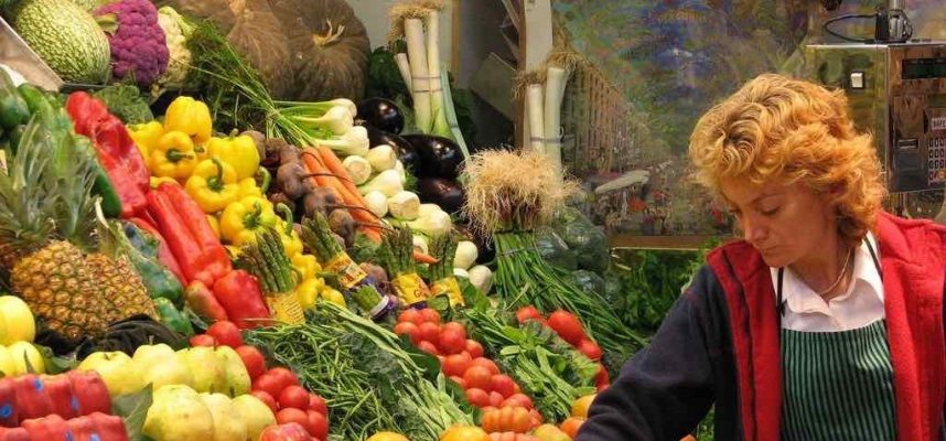 greengrocers-fruit-market-vegetables-1370568-pxhere.com_-1024x600