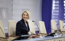 corinna-hawkes14bdbd65-dc30-43a4-805d-257006e82fe3-1320x880